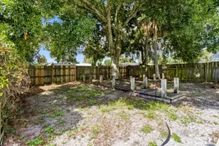 823 Hunters Creek Dr, Melbourne, FL 32904 - Photo 19