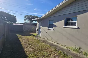 581 Oxford Ave, Melbourne, FL 32935 - Photo 5