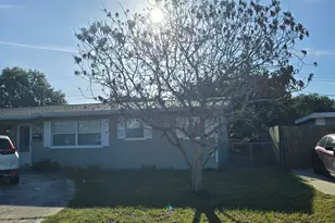581 Oxford Ave, Melbourne, FL 32935 - Photo 3