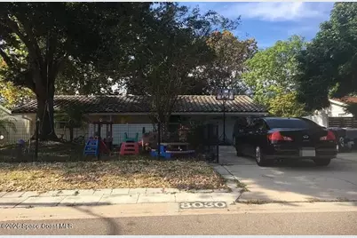 8030 7th Street N, Saint Petersburg, FL 33702 - Photo 1