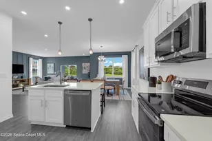 907 Castleford Ave NE, Palm Bay, FL 32905 - Photo 21
