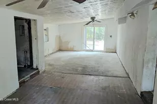 9211 Greenleaf Rd, Jacksonville, FL 32208 - Photo 3