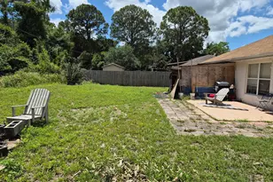 1296 Stone St NW, Palm Bay, FL 32907 - Photo 3