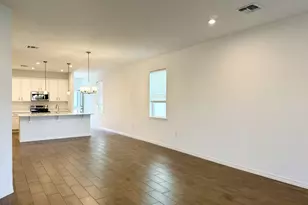 826 Castleford Ave NE, Palm Bay, FL 32905 - Photo 5