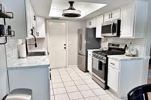 2747 Laura Baugh Dr, Melbourne, FL 32935 - Photo 11