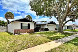 2747 Laura Baugh Dr, Melbourne, FL 32935 - Photo 3