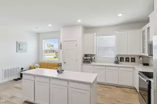 5063 Alabaster Dr, Grant-Valkaria, FL 32949 - Photo 5