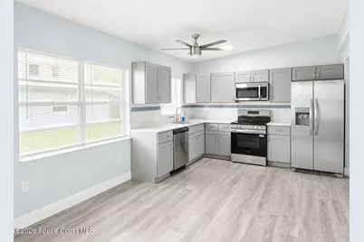 135 Roosevelt Avenue #135c, Cocoa Beach, FL 32931 - Photo 7