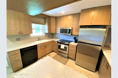 141 Aquarius Way #14f, Cape Canaveral, FL 32920 - Photo 3