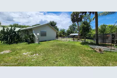 6870 Crepe Myrtle Drive, Grant-Valkaria, FL 32949 - Photo 5