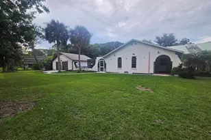 6870 Crepe Myrtle Dr, Grant-Valkaria, FL 32949 - Photo 5