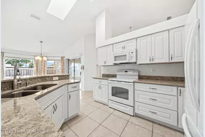 188 Crystal Lake Road, Melbourne, FL 32901 - Photo 15