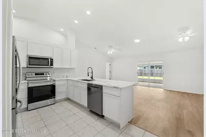 709 Haryestor Avenue SW, Palm Bay, FL 32908 - Photo 15