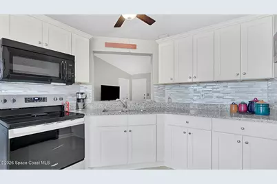 1080 Hammacher Avenue SW, Palm Bay, FL 32908 - Photo 9