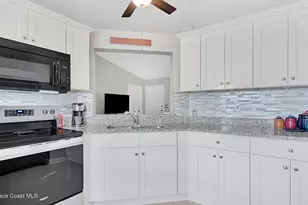 1080 Hammacher Ave SW, Palm Bay, FL 32908 - Photo 9