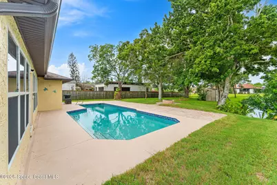 2565 Elm Hurst Street, Merritt Island, FL 32953 - Photo 9