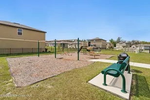 2024 Hemingway Cir, Groveland, FL 34736 - Photo 21