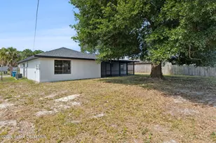 1374 Pakenham St NW, Palm Bay, FL 32907 - Photo 19