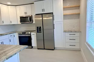 909 S Colonial Ct, Indian Harbour Beach, FL 32937 - Photo 7
