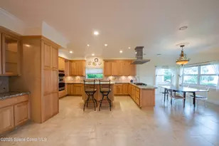 1613 N Indian River Dr, Cocoa, FL 32922 - Photo 21