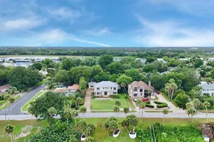 1613 N Indian River Dr, Cocoa, FL 32922 - Photo 3