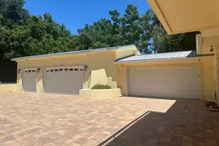 1613 N Indian River Dr, Cocoa, FL 32922 - Photo 75