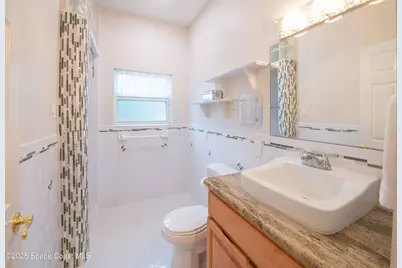 1613 N Indian River Drive, Cocoa, FL 32922 - Photo 31