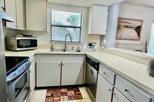 594 N Wickham Rd, Melbourne, FL 32935 - Photo 11