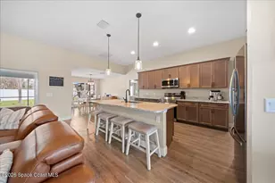 1064 Captiva Island Circle SW, Palm Bay, FL 32908 - Photo 5