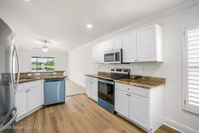 966 E 13th Square, Vero Beach, FL 32960 - Photo 11