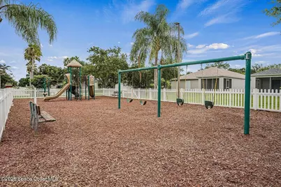 966 E 13th Square, Vero Beach, FL 32960 - Photo 33