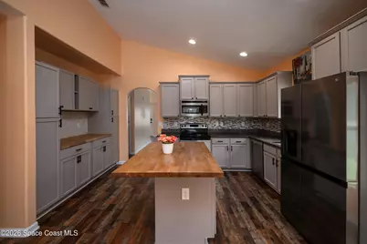 320 Wishing Well Circle SW, Palm Bay, FL 32908 - Photo 47