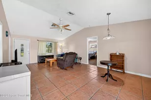 959 Sablon St SE, Palm Bay, FL 32909 - Photo 9