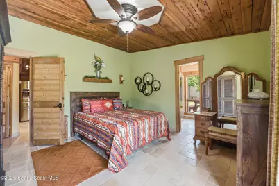 1055 S Brevard Avenue, Cocoa Beach, FL 32931 - Photo 17