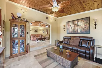 1055 S Brevard Avenue, Cocoa Beach, FL 32931 - Photo 5