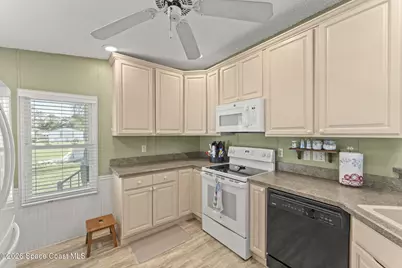 4403 Twin Lakes Drive, Melbourne, FL 32934 - Photo 9