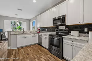 570 Gardendale Cir SE, Palm Bay, FL 32909 - Photo 15