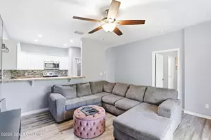 1045 Venetian Dr, Melbourne, FL 32904 - Photo 11