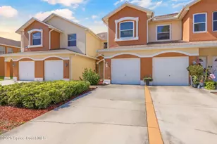 1045 Venetian Dr, Melbourne, FL 32904 - Photo 3