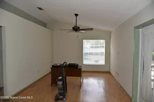 988 Hunt St NW, Palm Bay, FL 32907 - Photo 7
