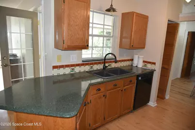 988 Hunt Street NW, Palm Bay, FL 32907 - Photo 31