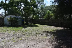 988 Hunt St NW, Palm Bay, FL 32907 - Photo 37