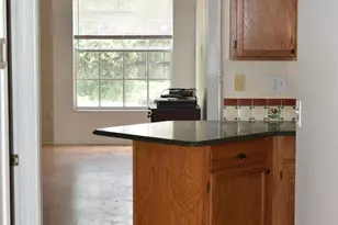 988 Hunt St NW, Palm Bay, FL 32907 - Photo 7