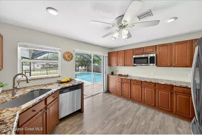 545 S Courtenay Parkway, Merritt Island, FL 32952 - Photo 3