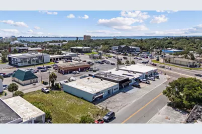 1363 Cypress Avenue, Melbourne, FL 32935 - Photo 19