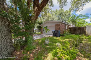 2532 Cherrywood Ln, Titusville, FL 32780 - Photo 3