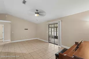 828 Redrock St SE, Palm Bay, FL 32909 - Photo 5