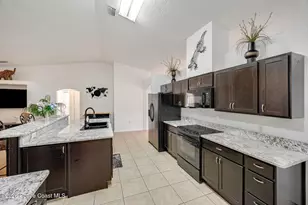368 Thunderbird Ave NW, Palm Bay, FL 32907 - Photo 9