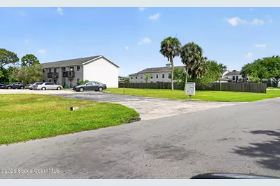 451 Mercury Avenue SE #201, Palm Bay, FL 32909 - Photo 17