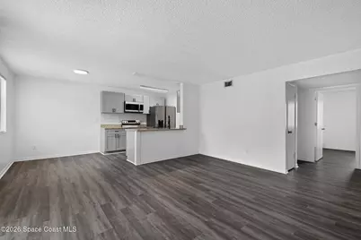 451 Mercury Avenue SE #201, Palm Bay, FL 32909 - Photo 5